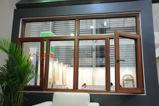 廊坊鳳鋁與泓潤(rùn)鋁塑門(mén)窗 專(zhuān)業(yè)門(mén)窗制作與制造的領(lǐng)軍者